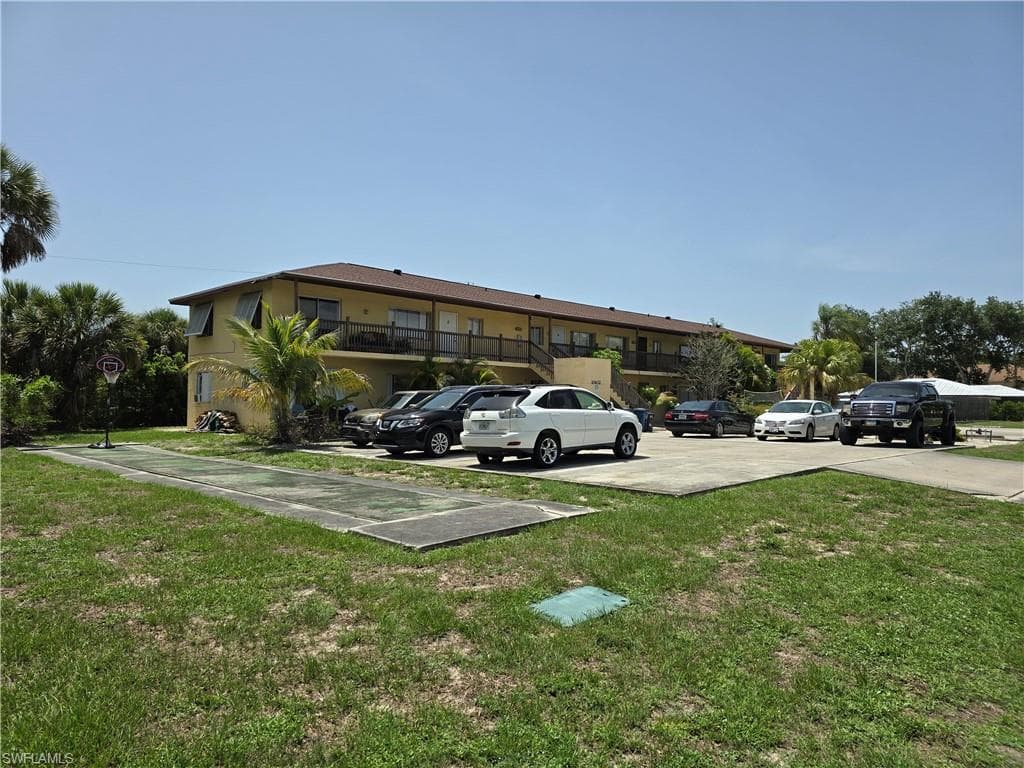 10632 Woods Cir 1, Bonita Springs, FL 34135-2