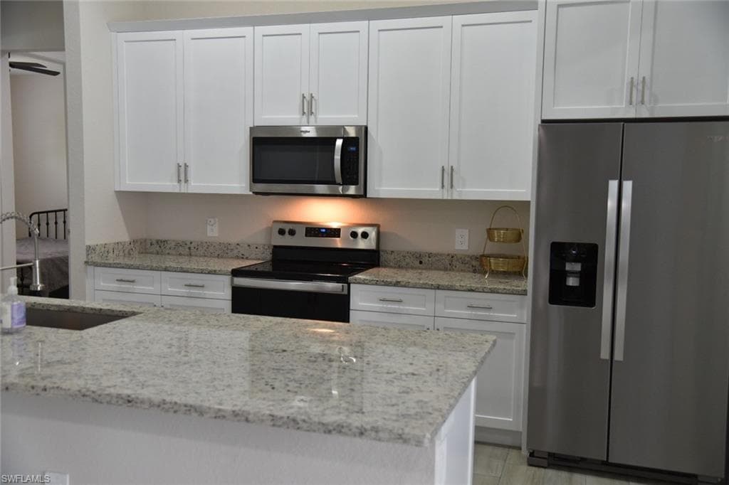 4666 Villa Capri Ln, Bonita Springs, FL 34134-32