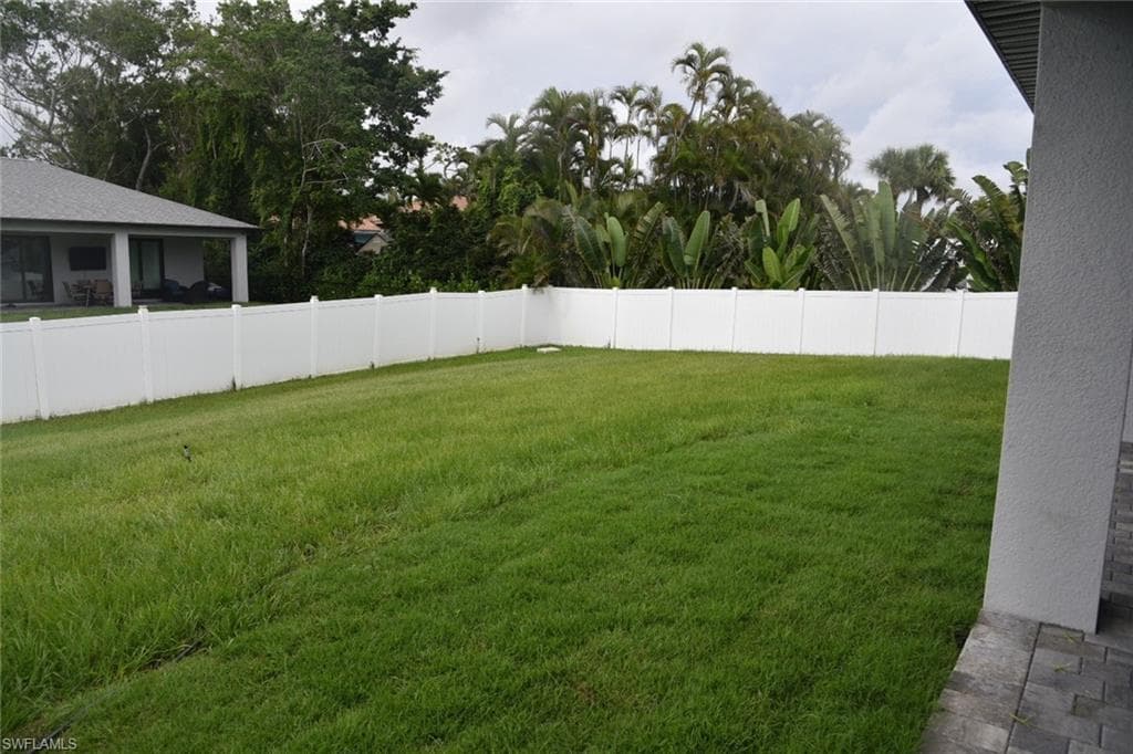 4666 Villa Capri Ln, Bonita Springs, FL 34134-7