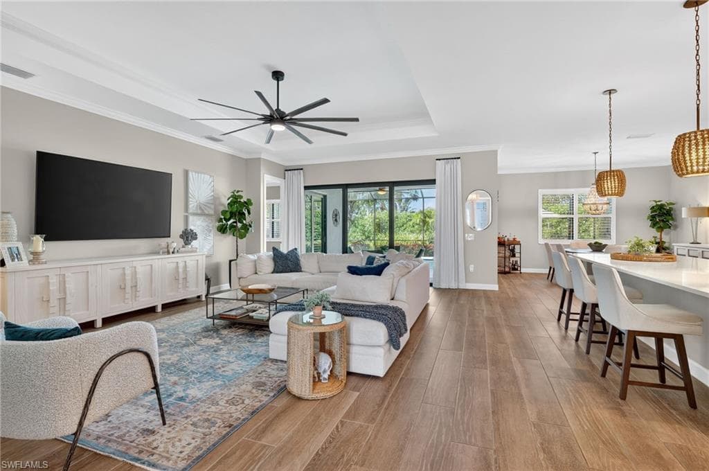 3140 Heather Glen Ct, Naples, FL 34114-6
