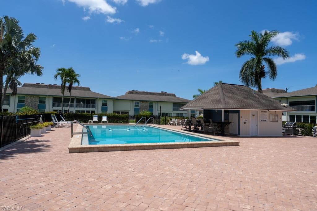 325 Charlemagne Blvd C204, Naples, FL 34112-17