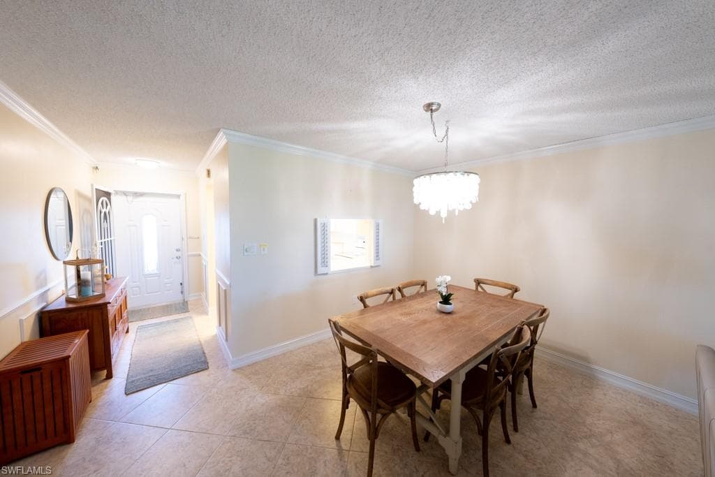 325 Charlemagne Blvd C204, Naples, FL 34112-3