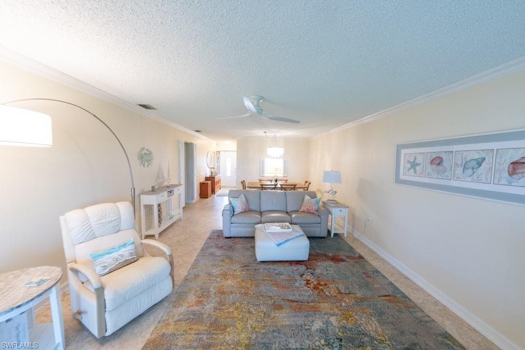 325 Charlemagne Blvd C204, Naples, FL 34112-4