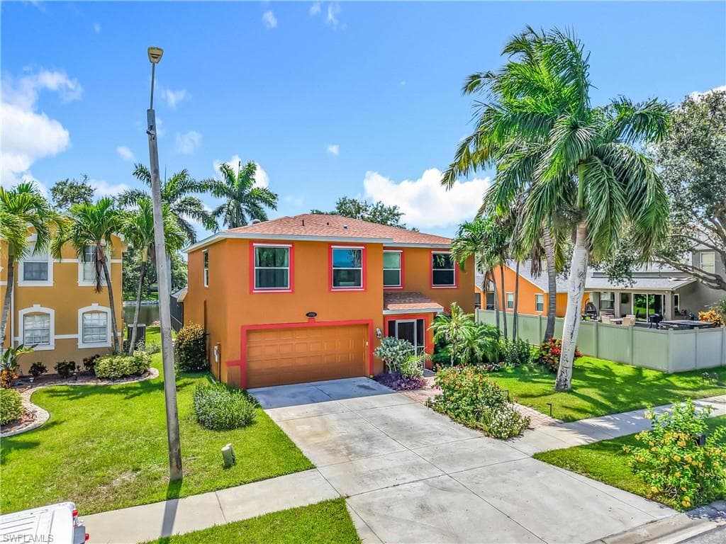 14991 Savannah Dr, Naples, FL 34119-1