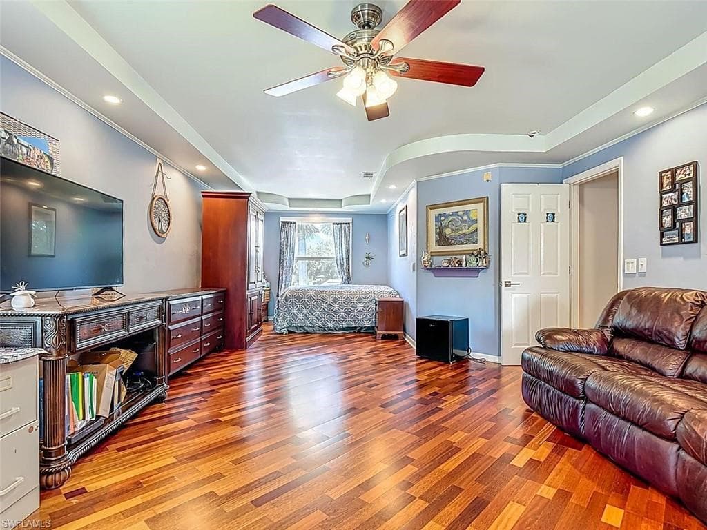 14991 Savannah Dr, Naples, FL 34119-30