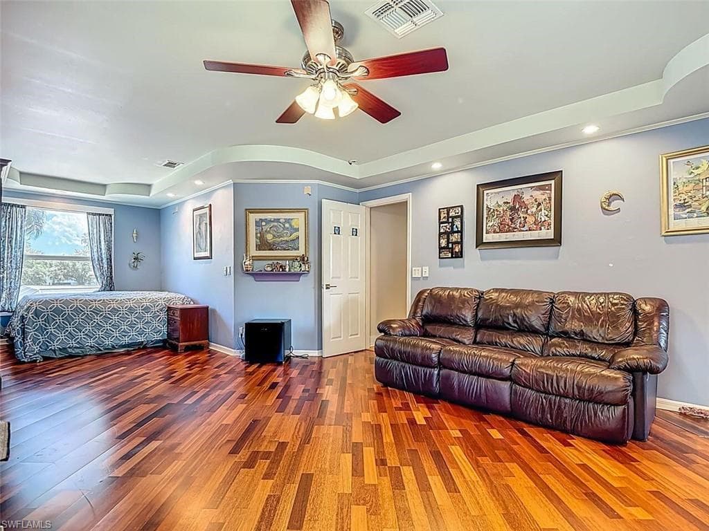 14991 Savannah Dr, Naples, FL 34119-31
