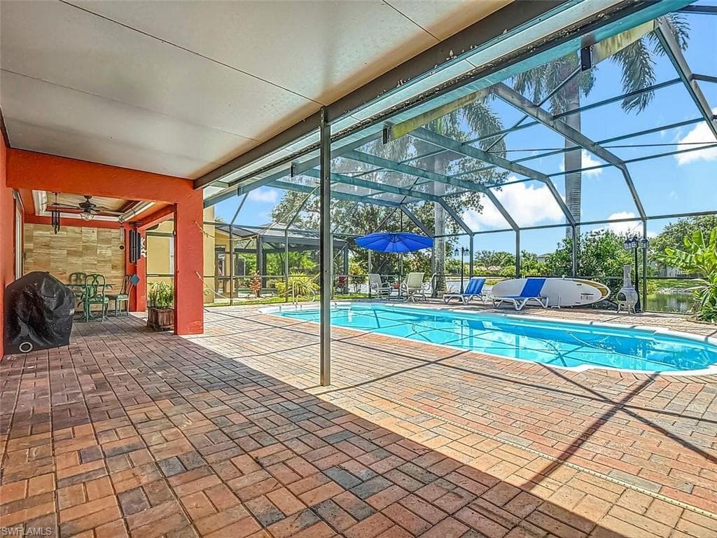 14991 Savannah Dr, Naples, FL 34119-46