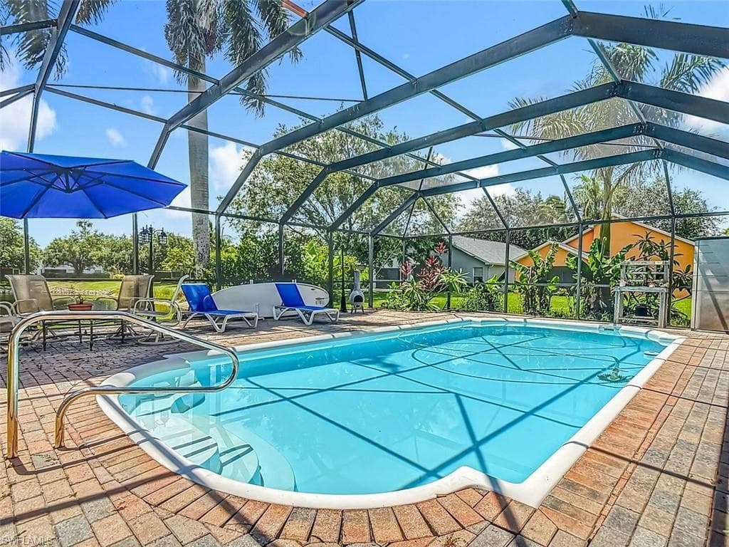 14991 Savannah Dr, Naples, FL 34119-49
