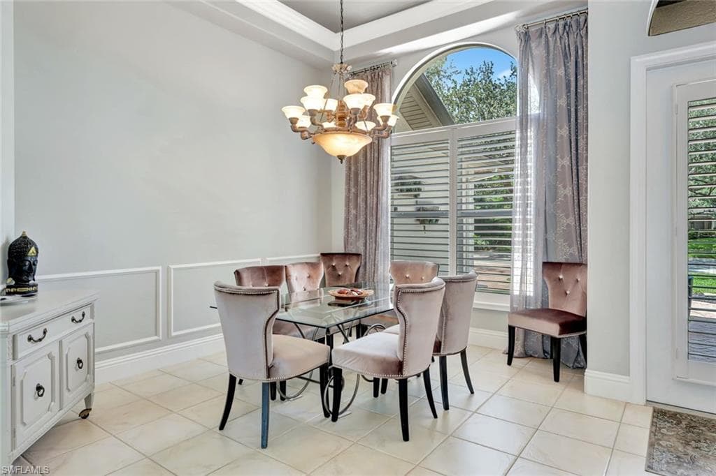 9833 Clear Lake Cir, Naples, FL 34109-13