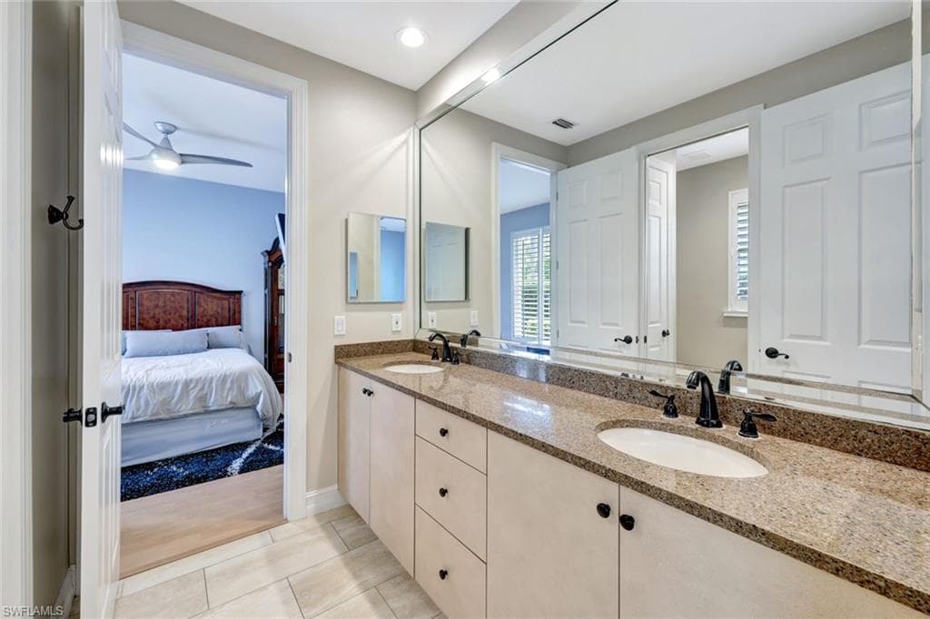 9833 Clear Lake Cir, Naples, FL 34109-23