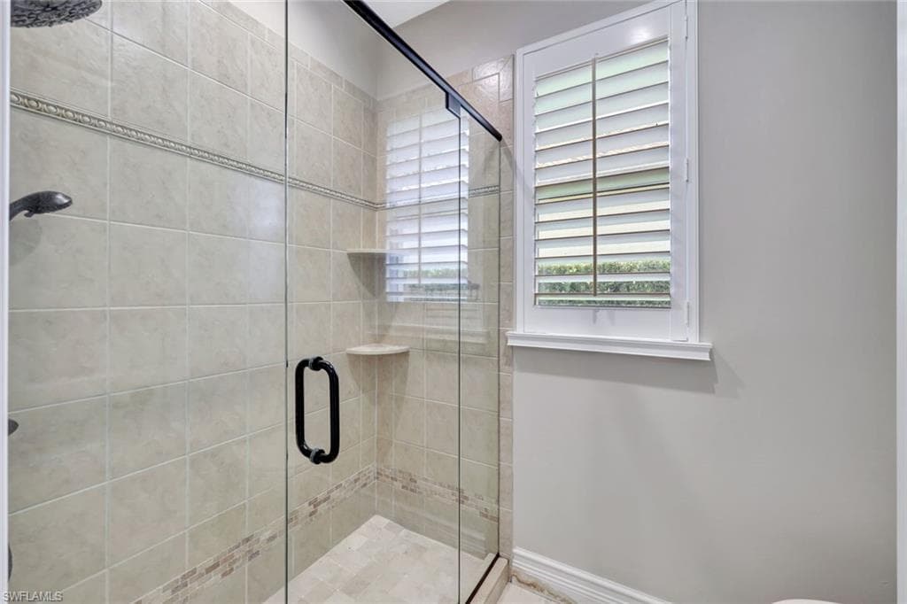 9833 Clear Lake Cir, Naples, FL 34109-24