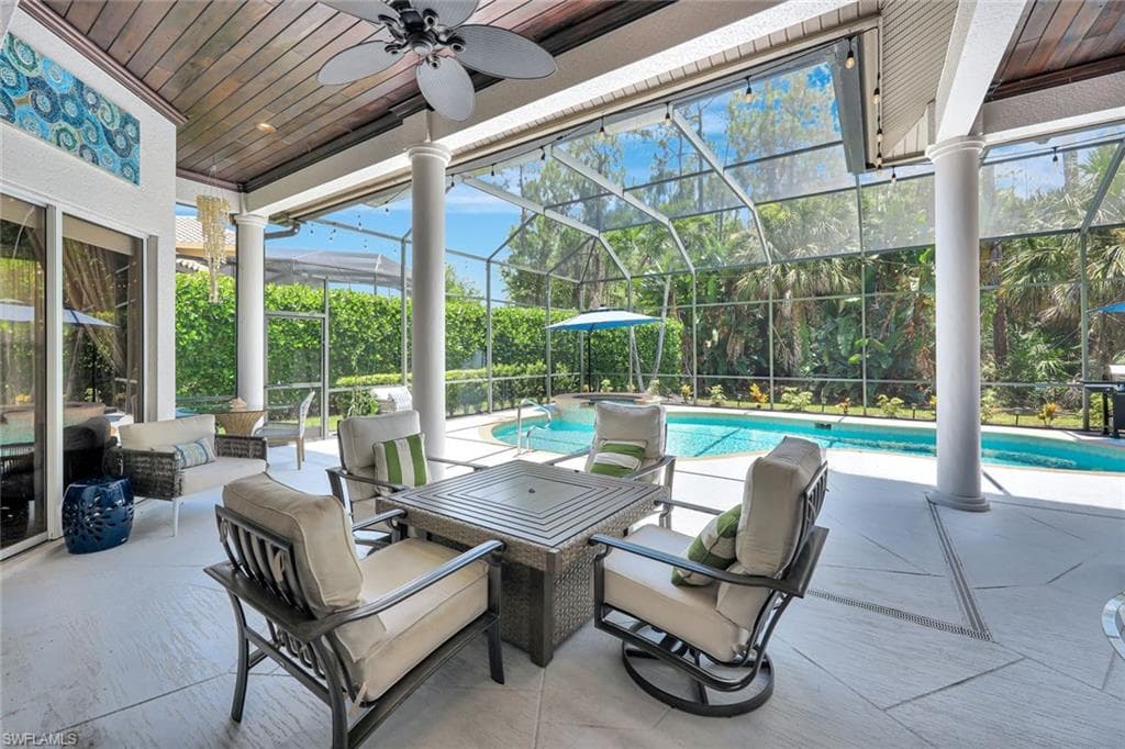9833 Clear Lake Cir, Naples, FL 34109-28