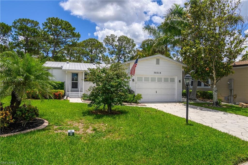 26228 Bonita Fairways Cir, Bonita Springs, FL 34135-27