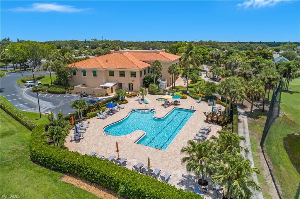 26228 Bonita Fairways Cir, Bonita Springs, FL 34135-35