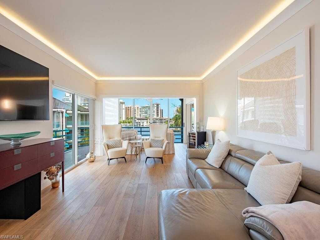 355 Park Shore Dr 1-144, Naples, FL 34103-9