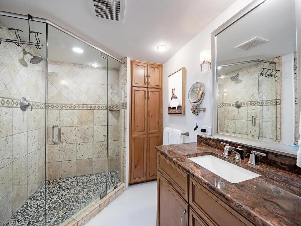 355 Park Shore Dr 1-144, Naples, FL 34103-14