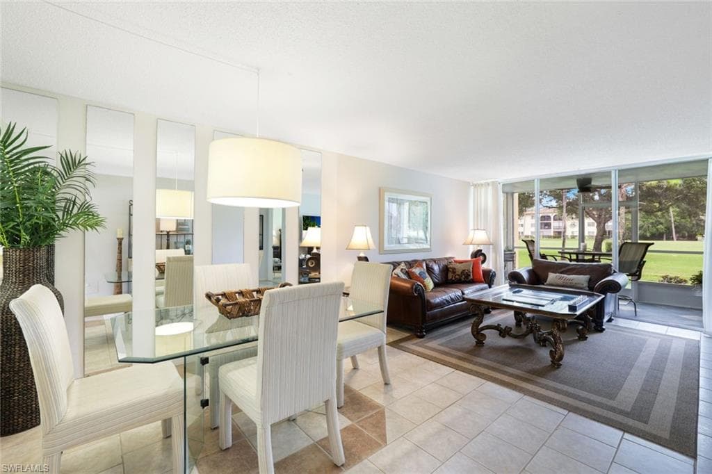 1086 Forest Lakes Dr 9106, Naples, FL 34105-11