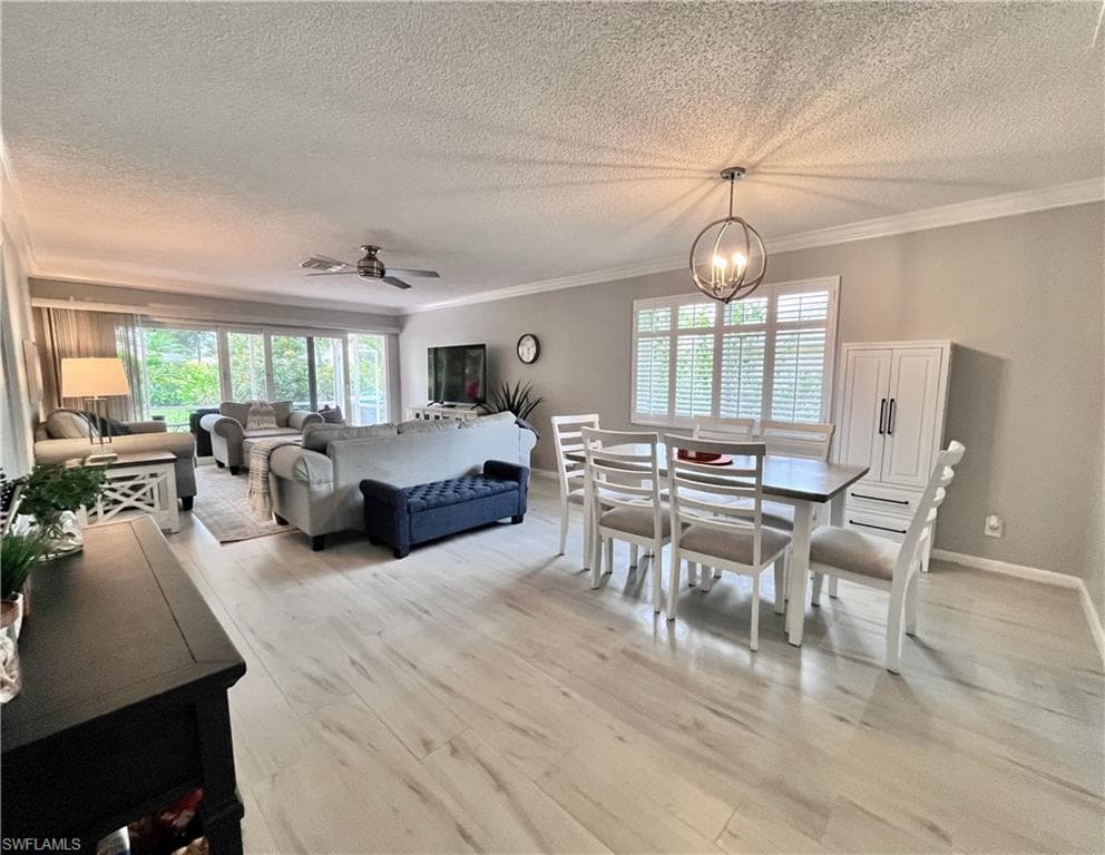34 Glades Blvd 1, Naples, FL 34112-4