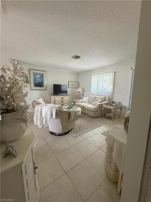 2157 Dominica Ave, Fort Myers, FL 33905-9
