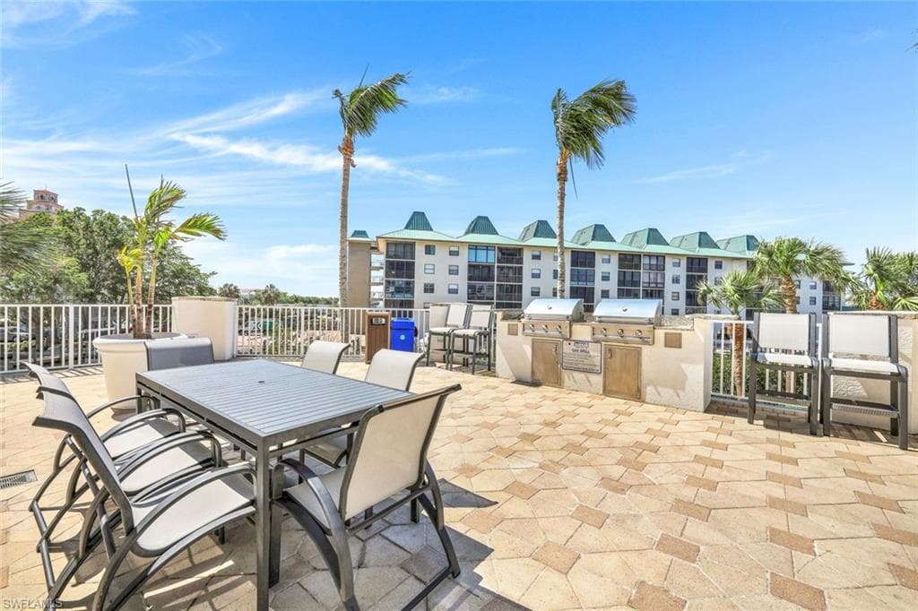 410 Flagship Dr Terrace 01, Naples, FL 34108-24
