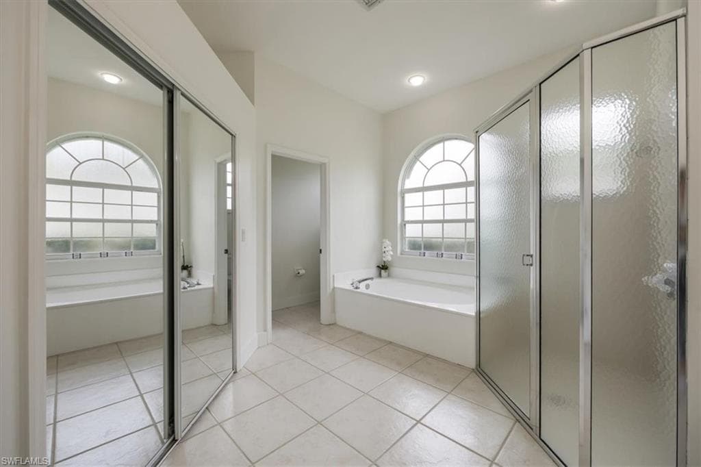 1087 Port Orange Way, Naples, FL 34120-22
