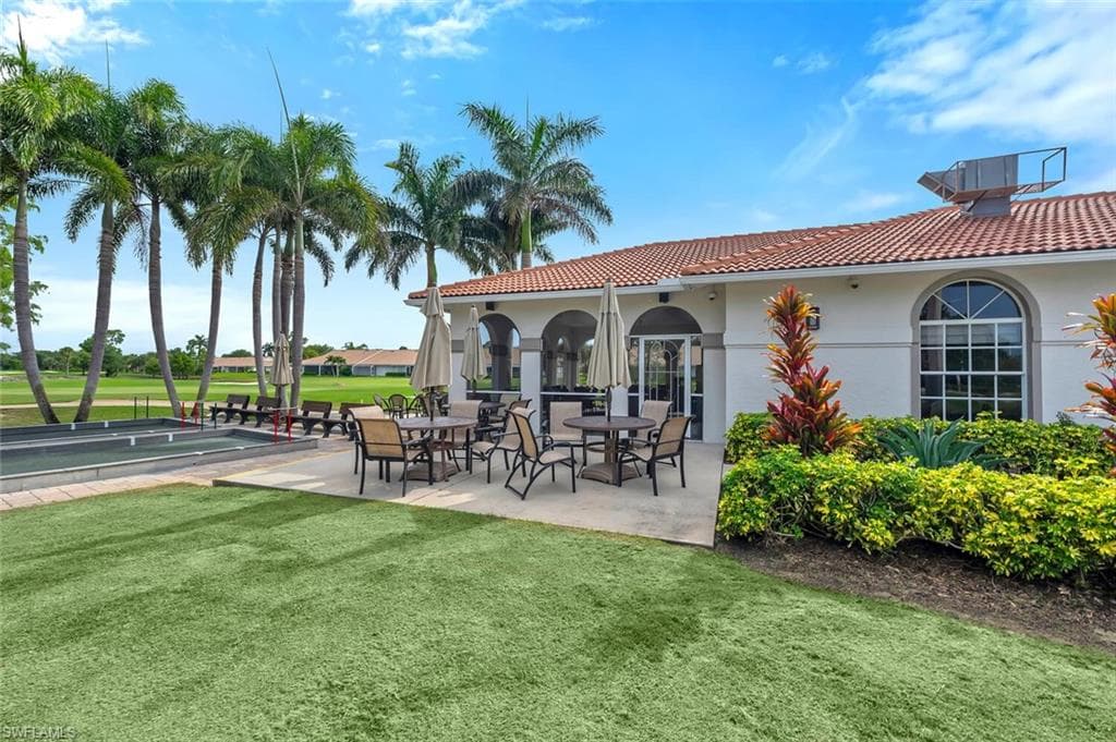 866 Marblehead Dr H6, Naples, FL 34104-32