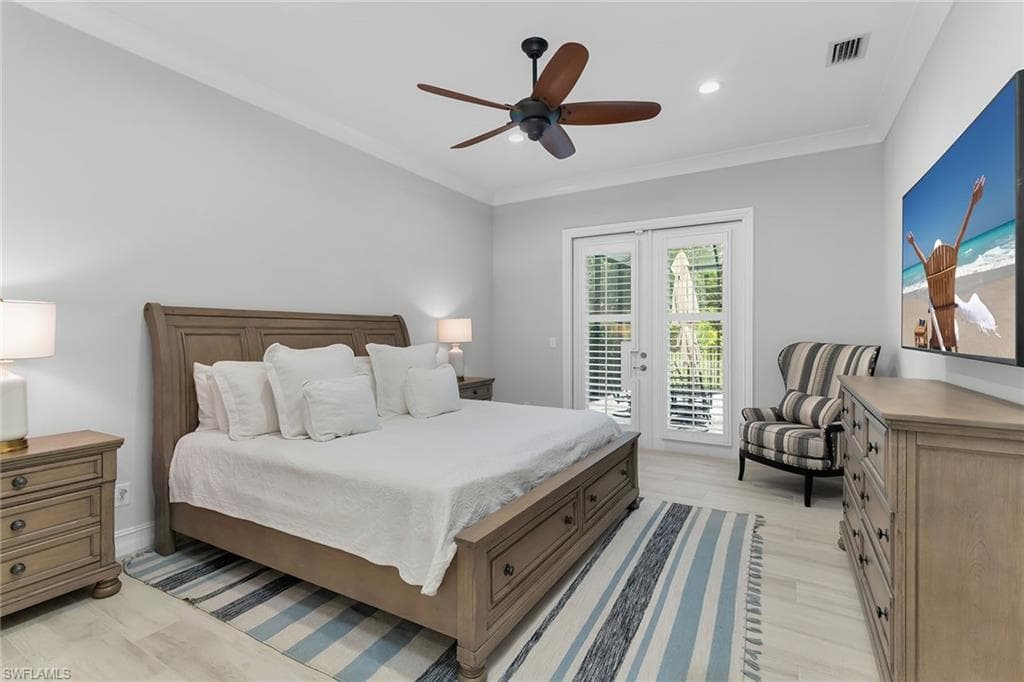 14224 Laguna Springs Ln, Naples, FL 34114-16