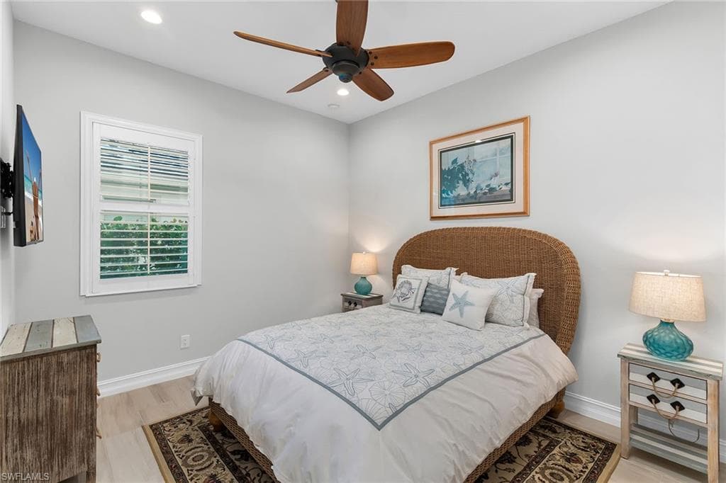 14224 Laguna Springs Ln, Naples, FL 34114-21