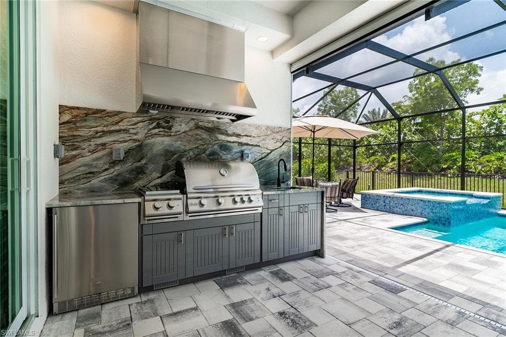 14224 Laguna Springs Ln, Naples, FL 34114-29