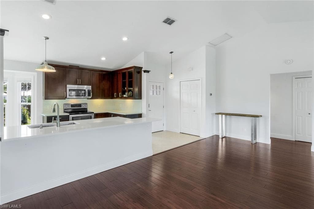 27136 Belle Rio Dr, Bonita Springs, FL 34135-15