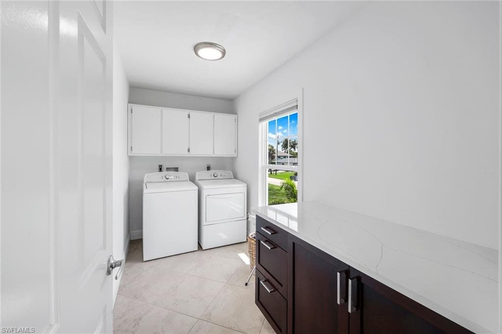 27136 Belle Rio Dr, Bonita Springs, FL 34135-24