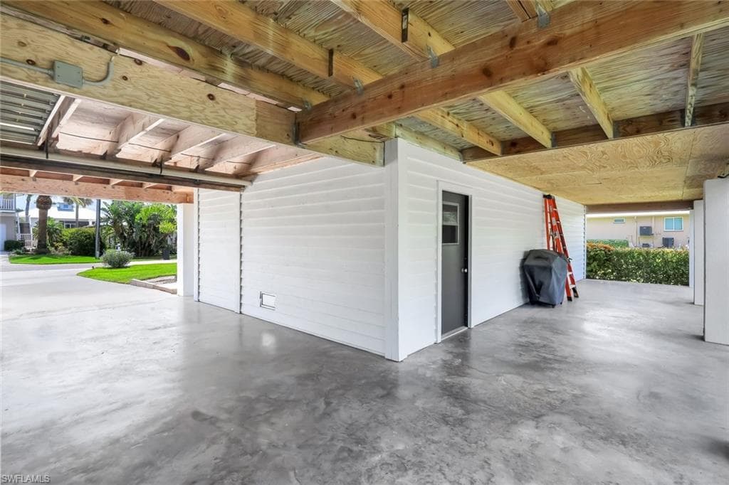 27136 Belle Rio Dr, Bonita Springs, FL 34135-38