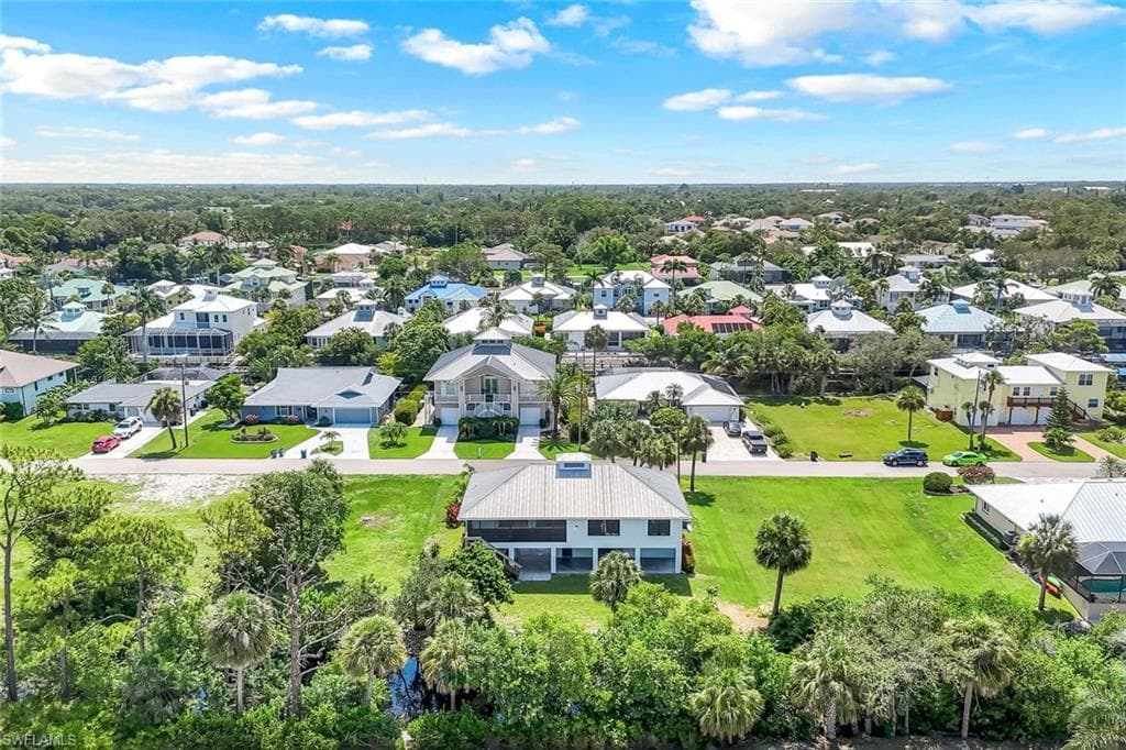 27136 Belle Rio Dr, Bonita Springs, FL 34135-40