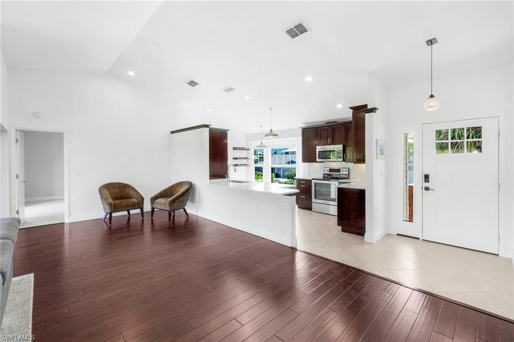 27136 Belle Rio Dr, Bonita Springs, FL 34135-4