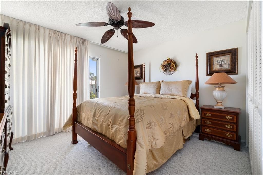 656 12th Ave S 656, Naples, FL 34102-15