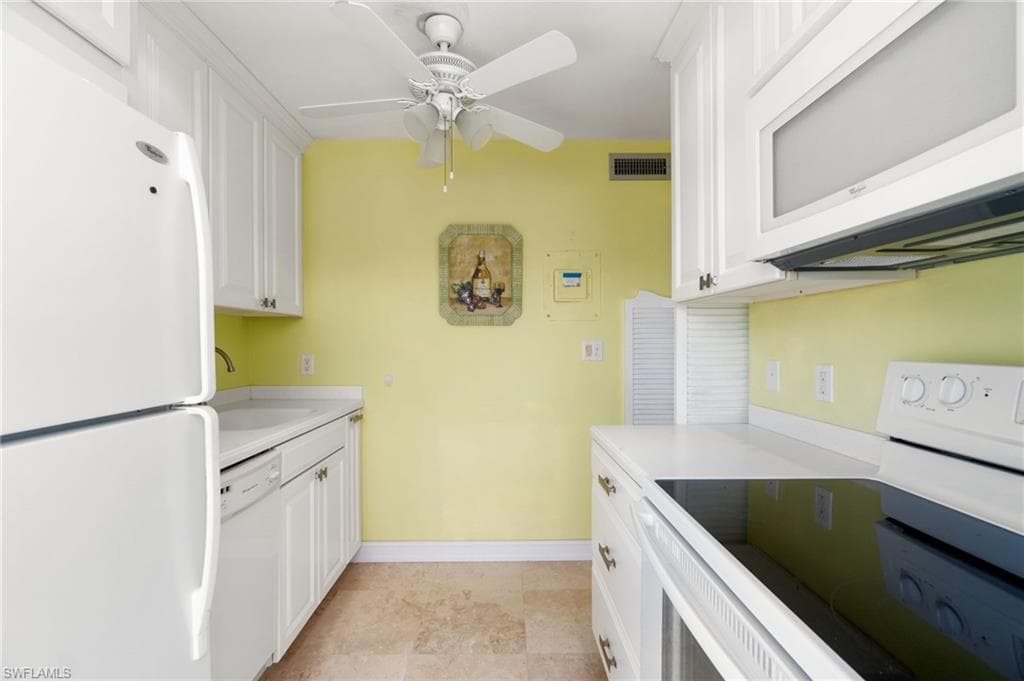 656 12th Ave S 656, Naples, FL 34102-18