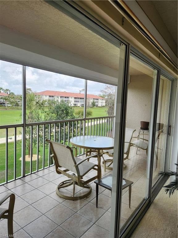 6985 Dennis Cir H204, Naples, FL 34104-13