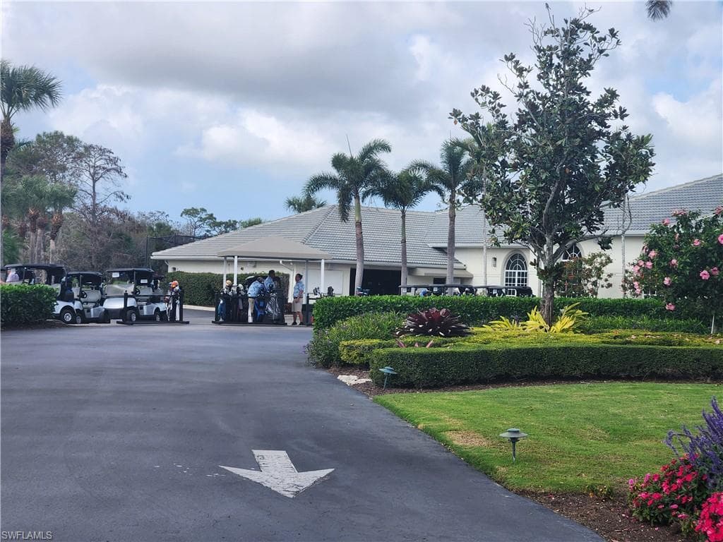 6985 Dennis Cir H204, Naples, FL 34104-14