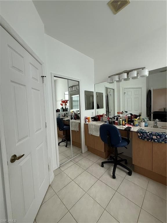 15208 Summit Place Cir 192, Naples, FL 34119-9