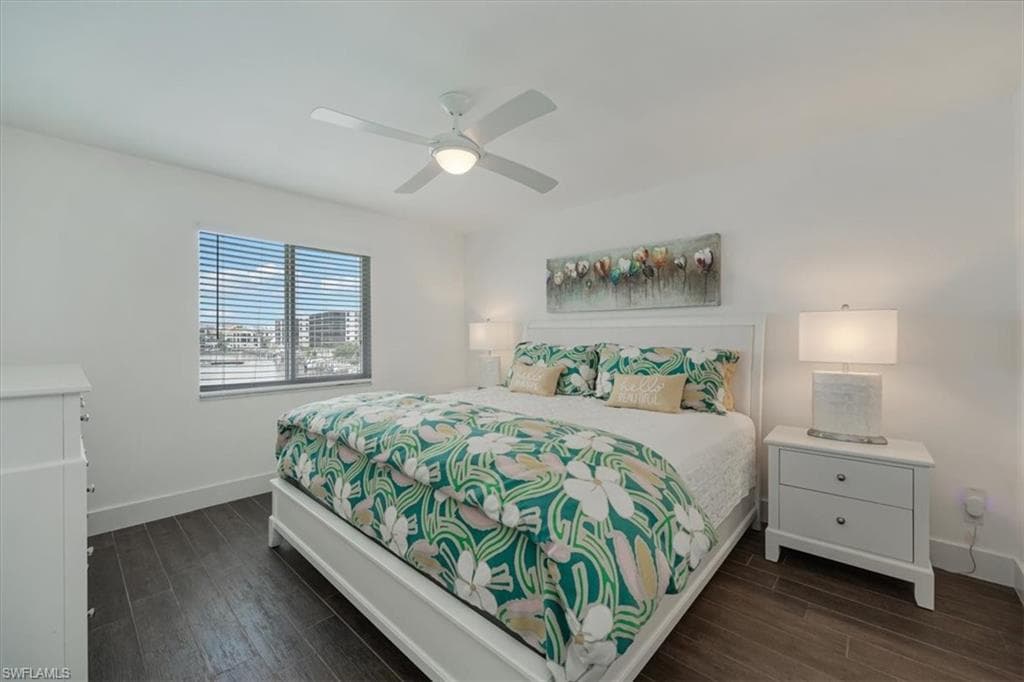 10682 Gulf Shore Dr C302, Naples, FL 34108-10