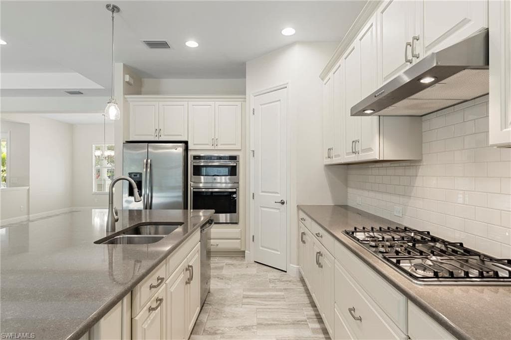 21539 Oaks Of Estero Cir, Estero, FL 33928-18