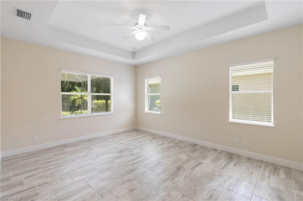 21539 Oaks Of Estero Cir, Estero, FL 33928-21