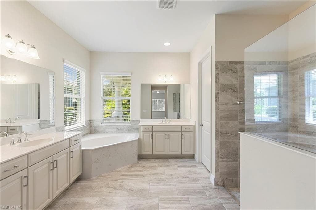 21539 Oaks Of Estero Cir, Estero, FL 33928-24