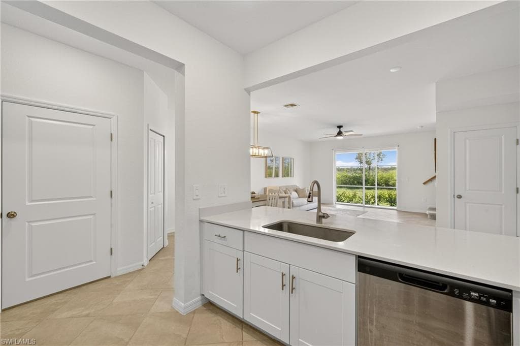 2937 Tardiff Dr, Naples, FL 34120-13