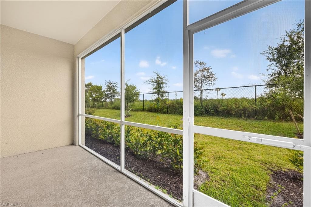 2937 Tardiff Dr, Naples, FL 34120-25