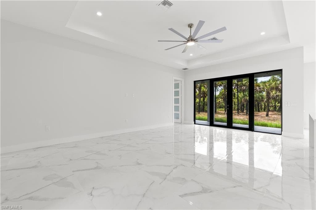 2898 36th Ave SE, Naples, FL 34117-10