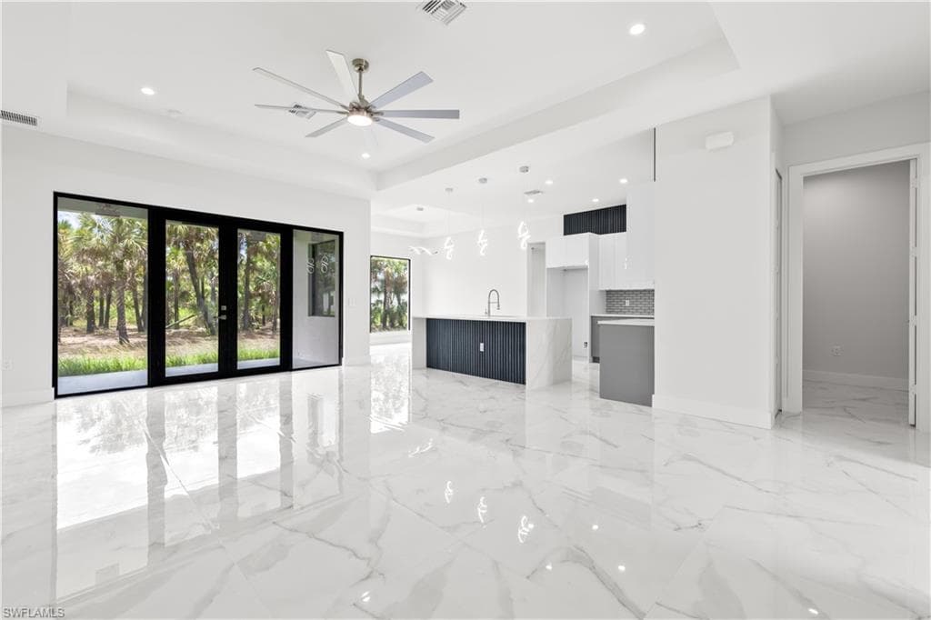 2898 36th Ave SE, Naples, FL 34117-11