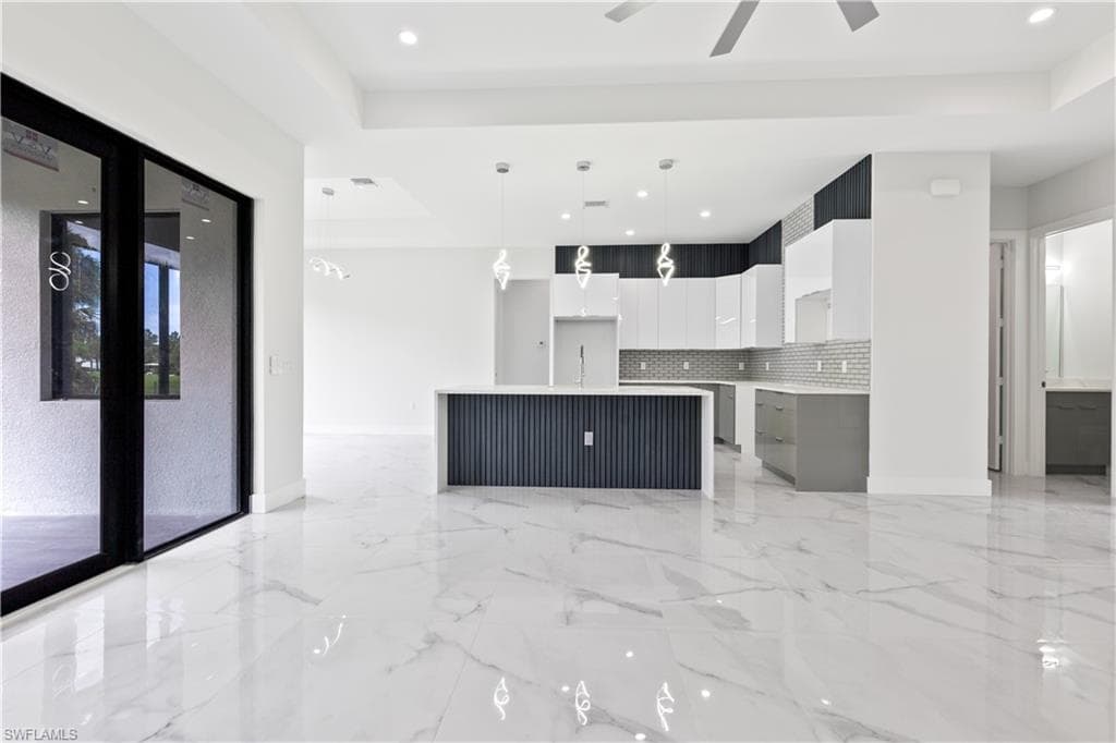 2898 36th Ave SE, Naples, FL 34117-12