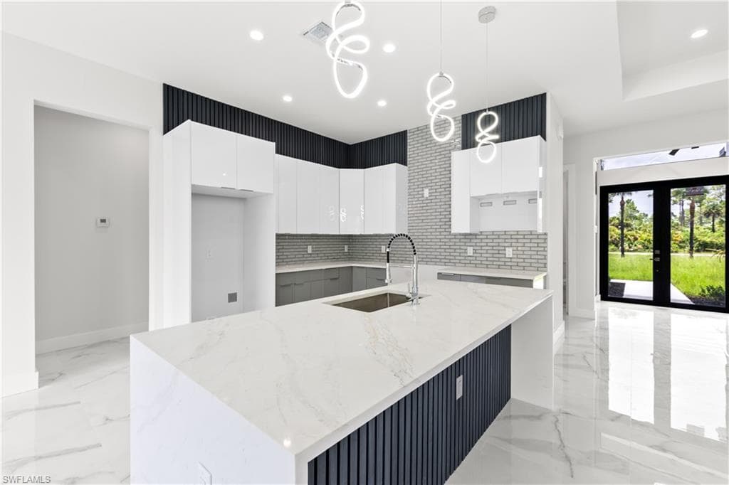 2898 36th Ave SE, Naples, FL 34117-14