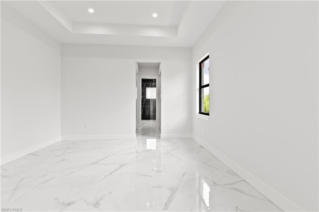 2898 36th Ave SE, Naples, FL 34117-19